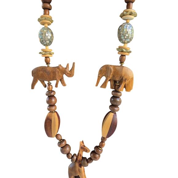 Vintage Safari Animal Charm Necklace Carved Wood Beads & Shell Inlay - Picture 2 of 9